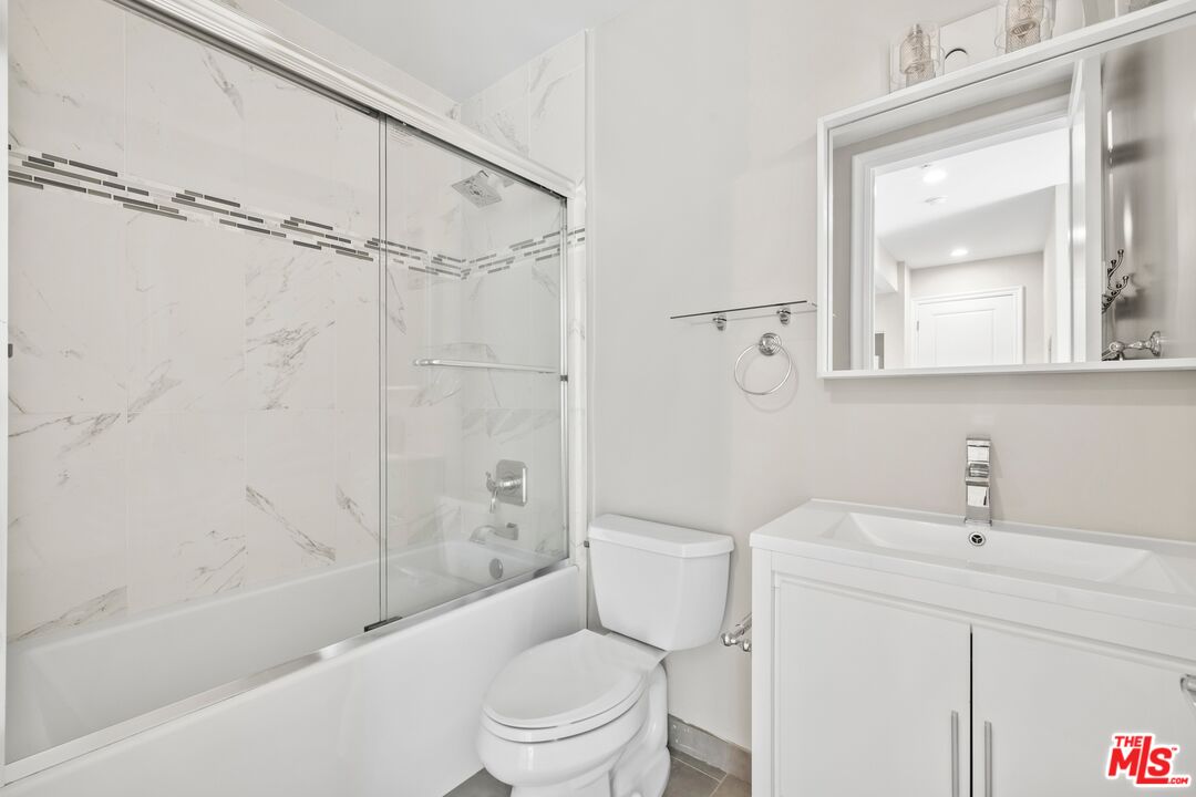 11909 Laurelwood Dr Unit: 5