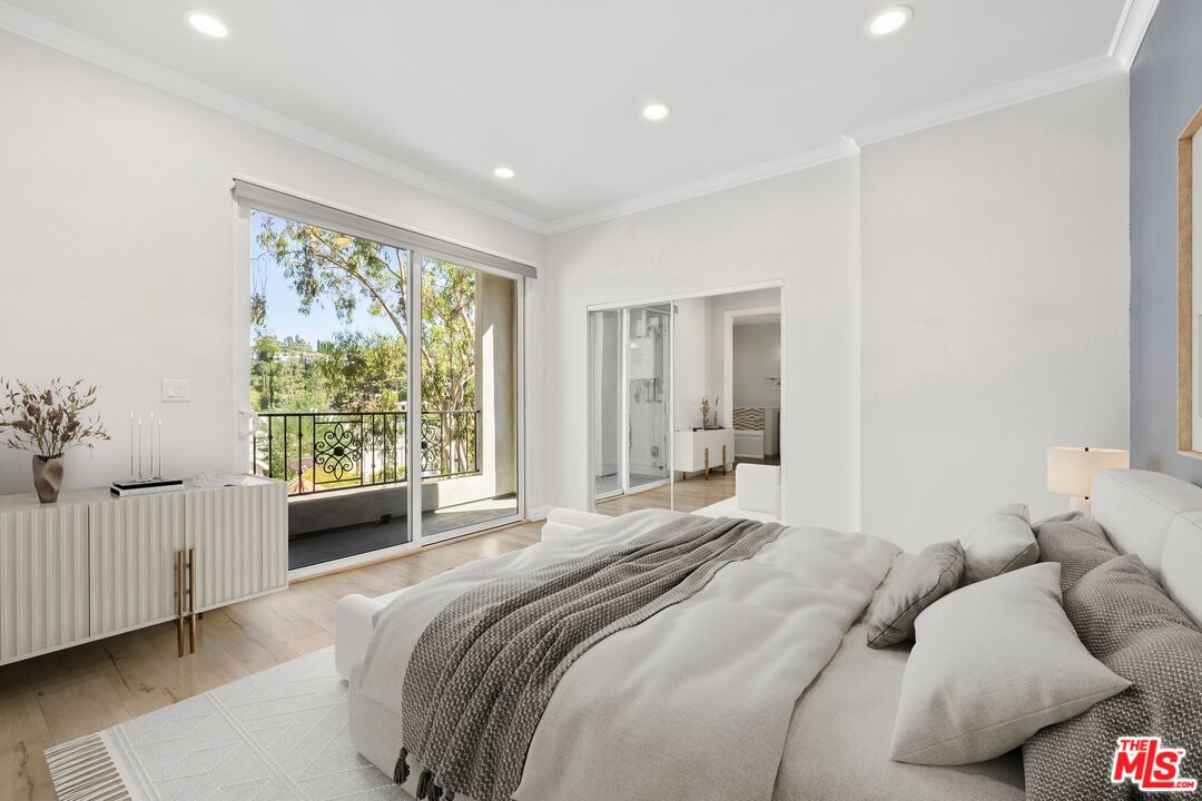 11909 Laurelwood Dr Unit: 5