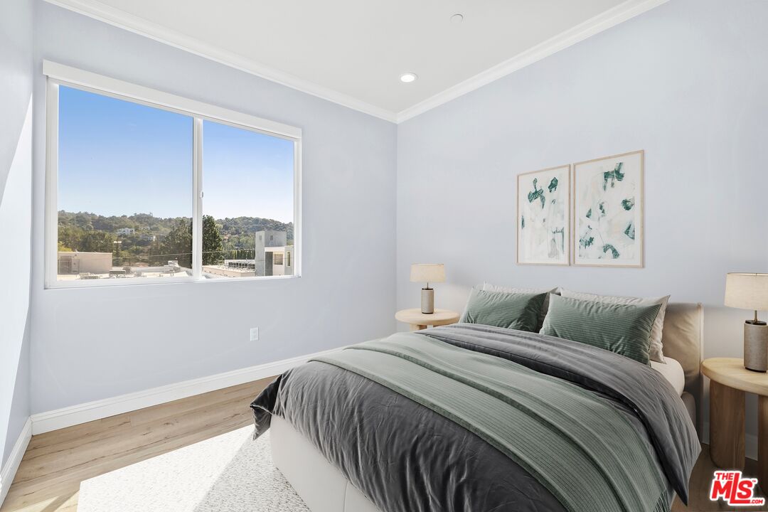 11909 Laurelwood Dr Unit: 5