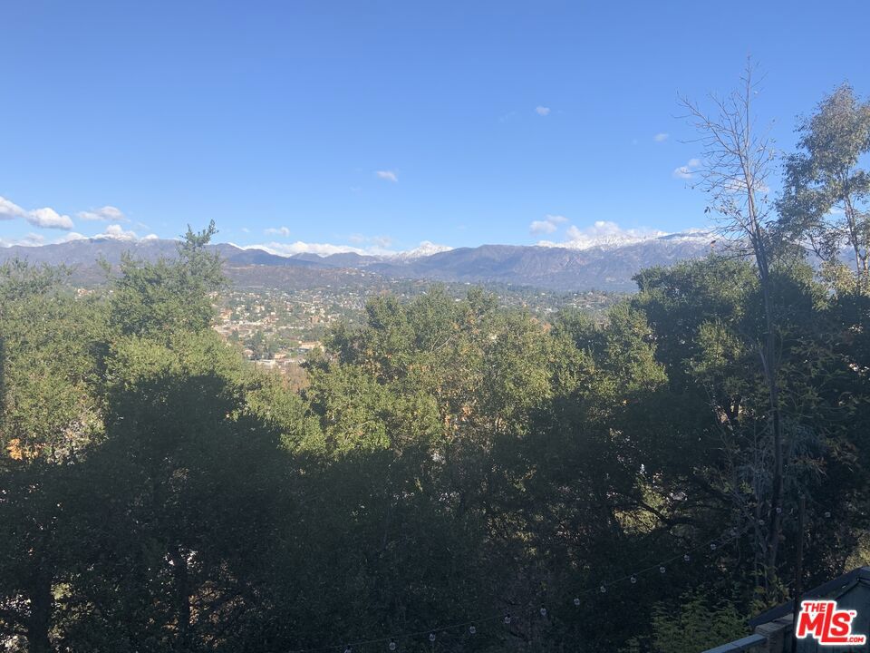 4275 Via Arbolada 205