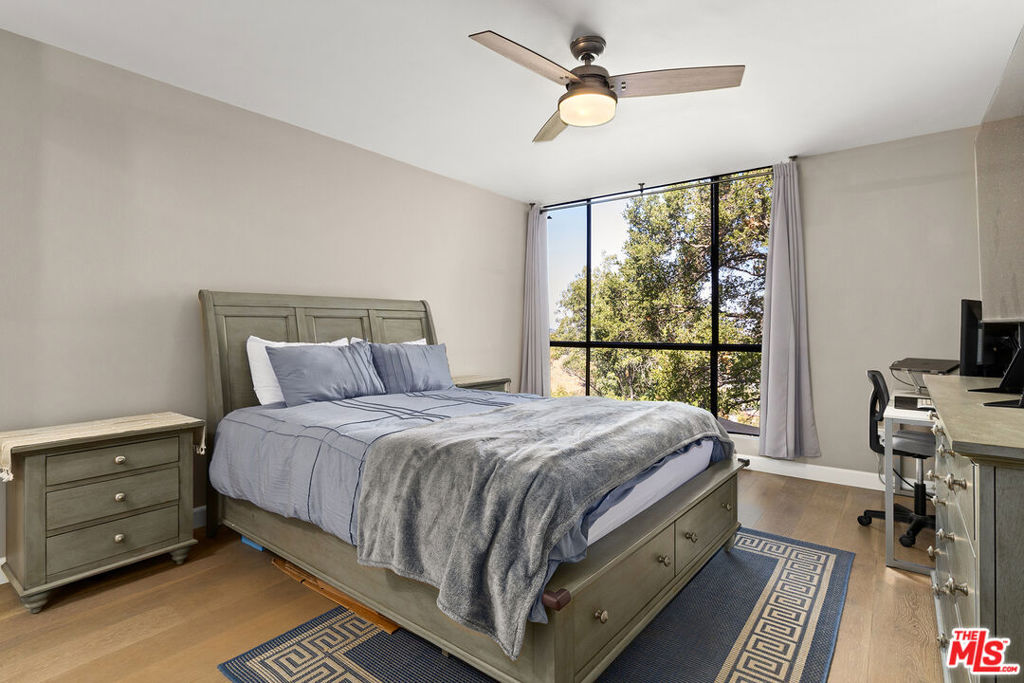 4275 Via Arbolada 205