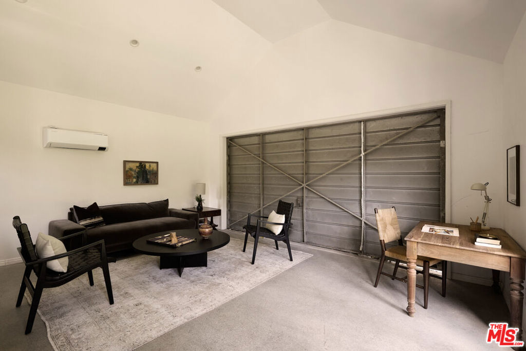 2035 Monte Vista Street