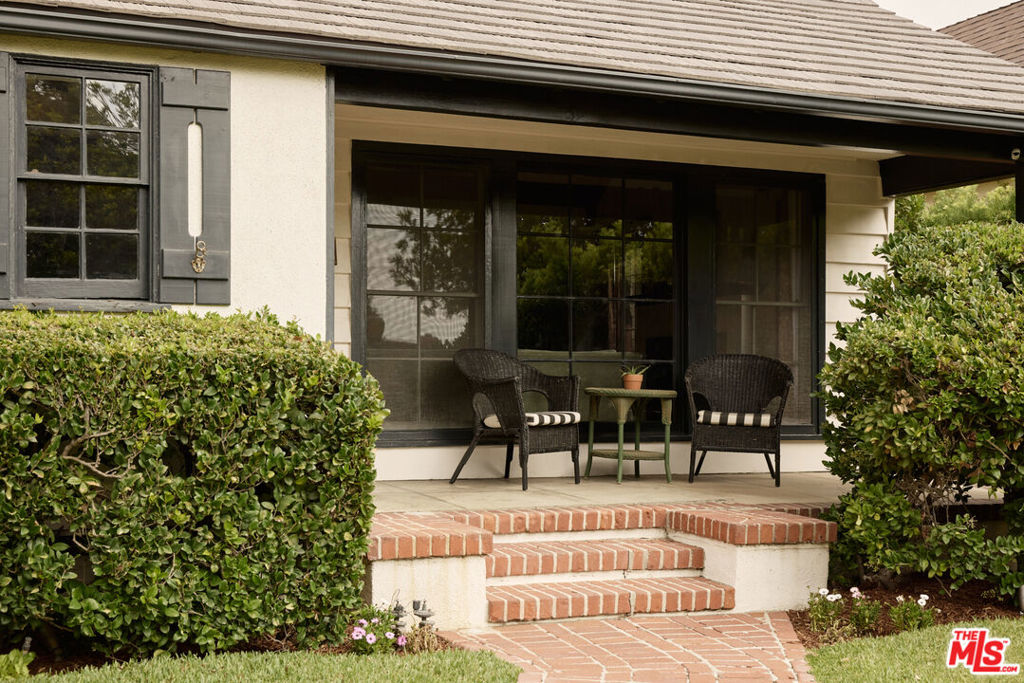 2035 Monte Vista Street