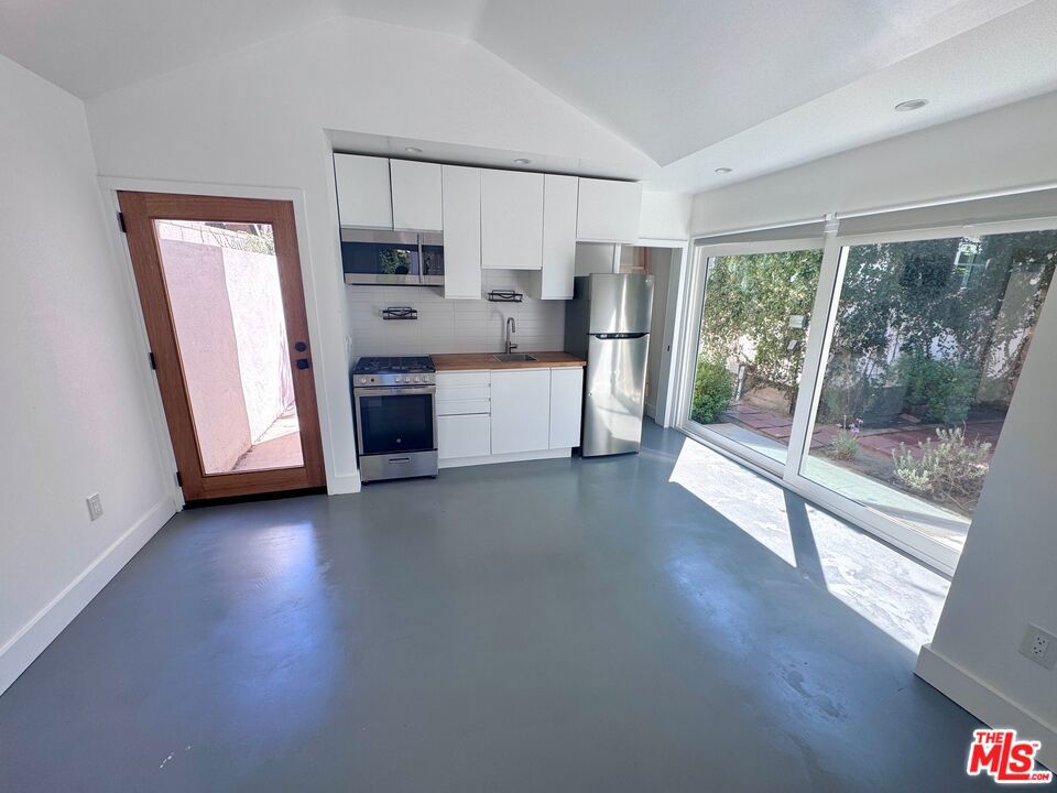 2346 Elmgrove St 1/2