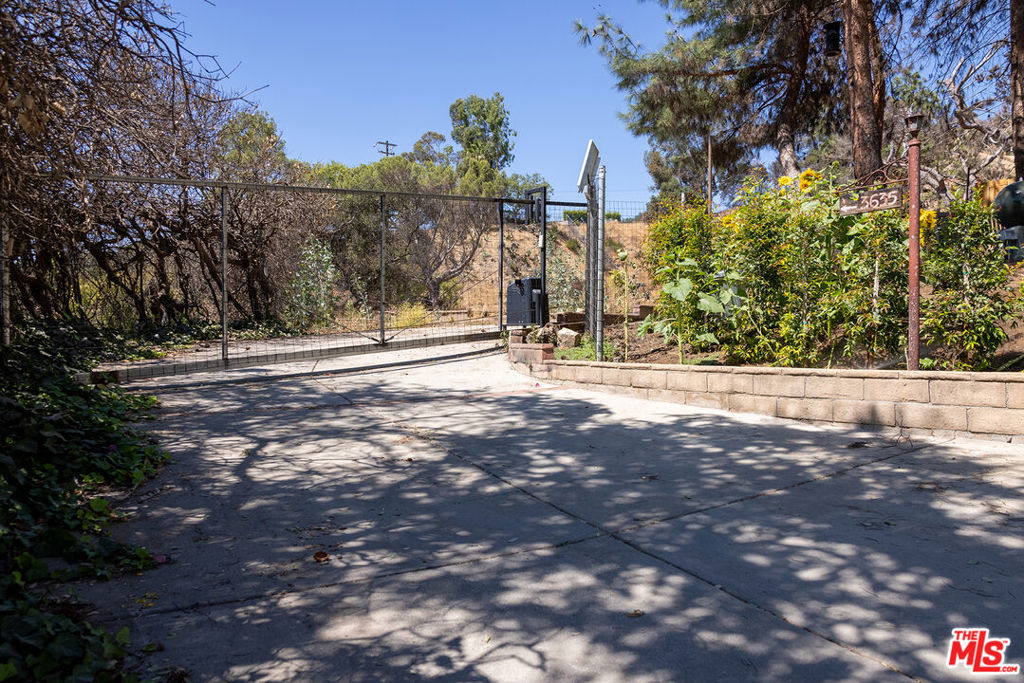 3635 Skylane Drive
