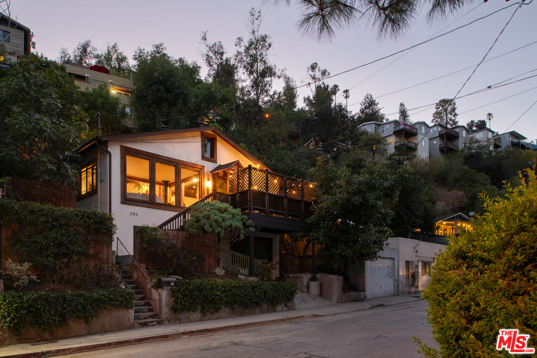 301 Museum Dr