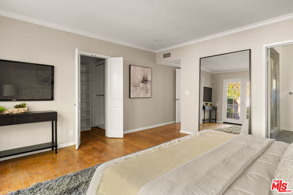 3920 Stone Canyon Avenue