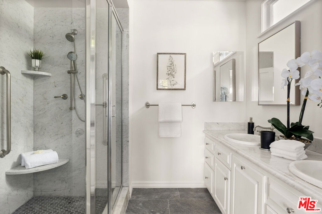 3920 Stone Canyon Avenue