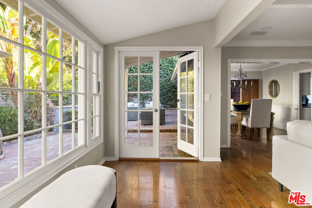 3920 Stone Canyon Avenue