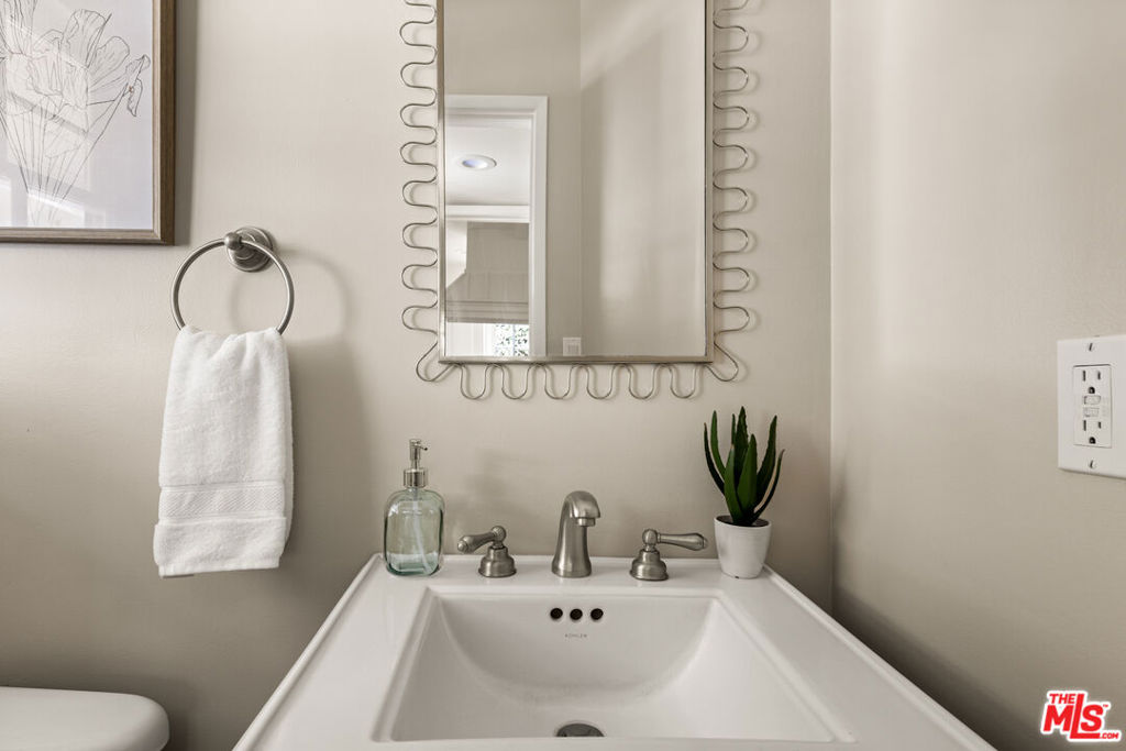 3920 Stone Canyon Avenue