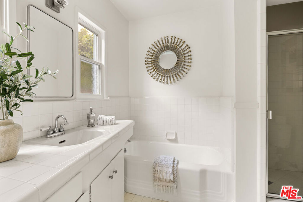 3920 Stone Canyon Avenue