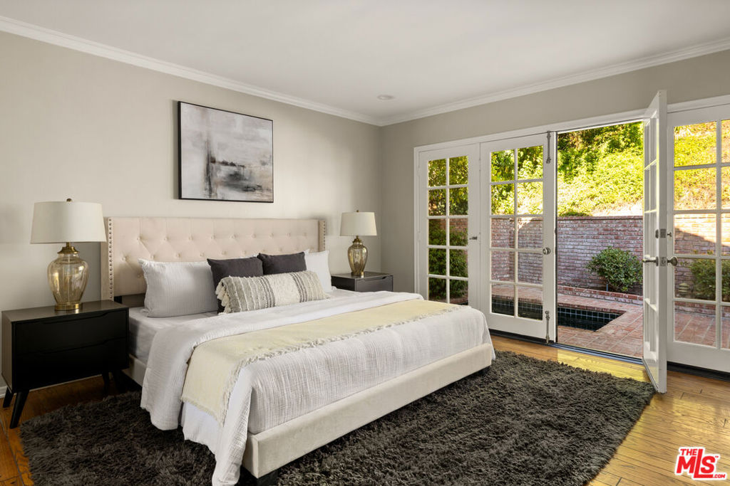 3920 Stone Canyon Avenue