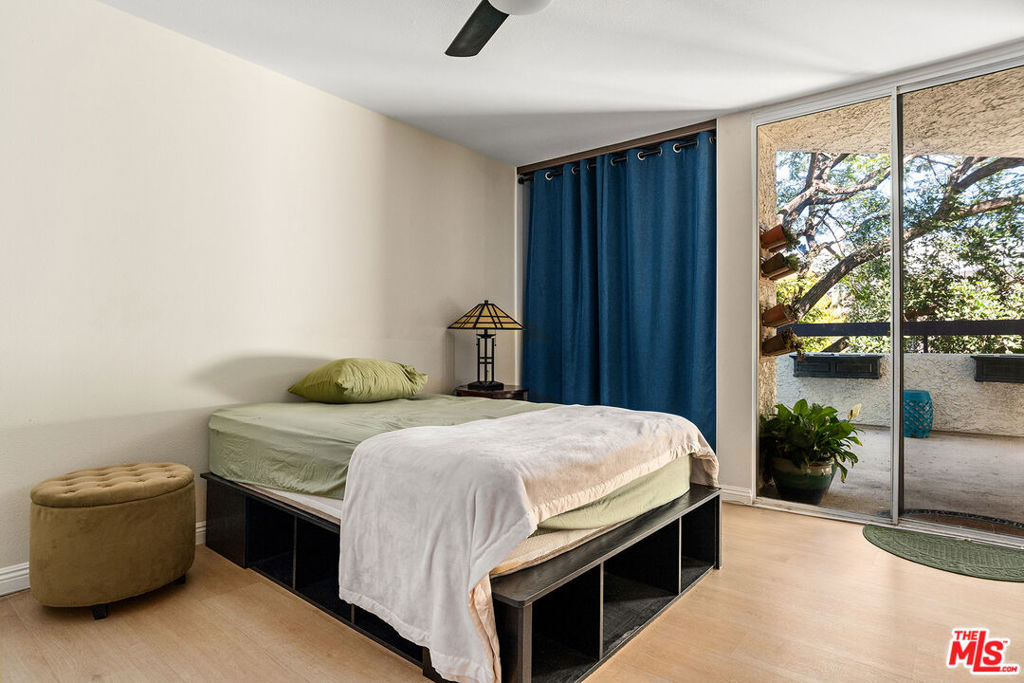 4295 Via Arbolada 101