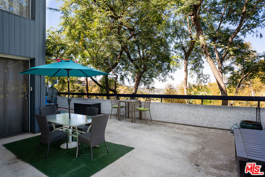 4295 Via Arbolada 101