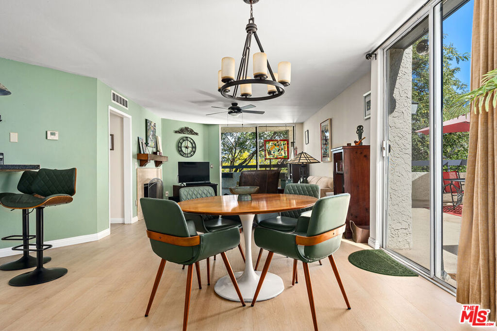 4295 Via Arbolada 101