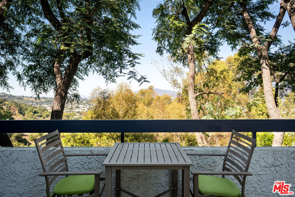 4295 Via Arbolada 101