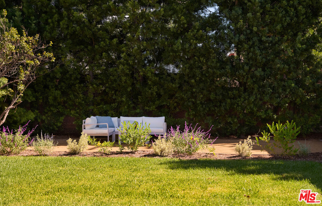 1970 N New Hampshire Ave