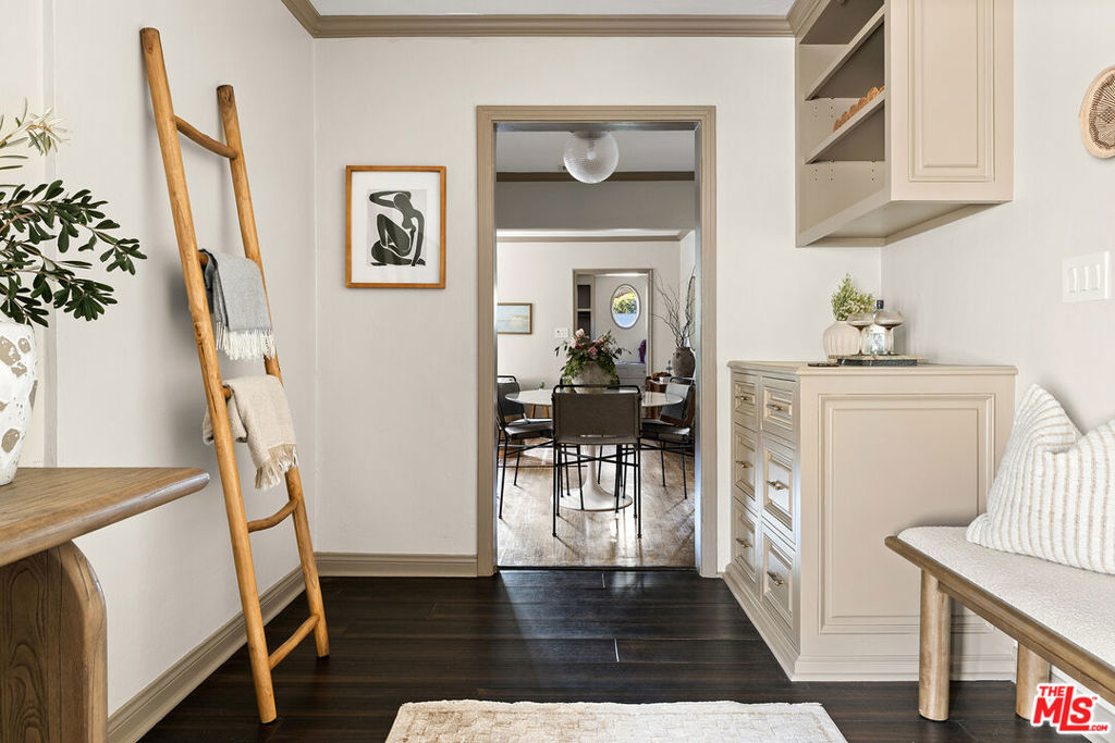 644 N Screenland Drive