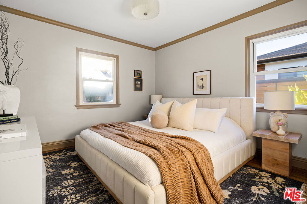 644 N Screenland Drive