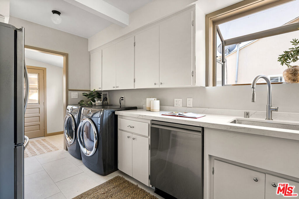 644 N Screenland Drive