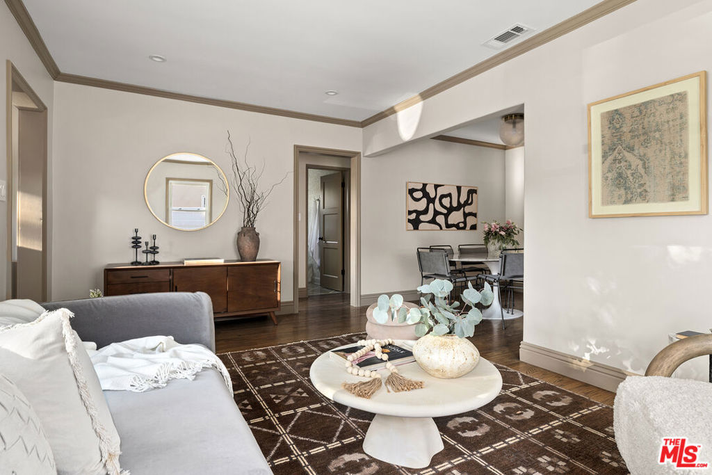 644 N Screenland Drive