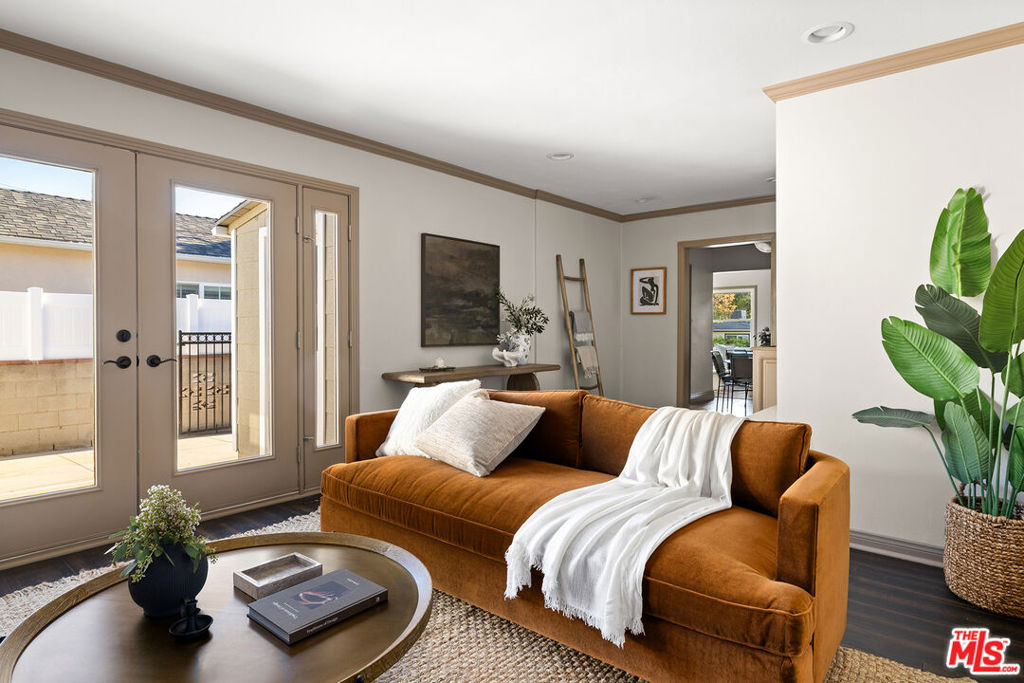 644 N Screenland Drive