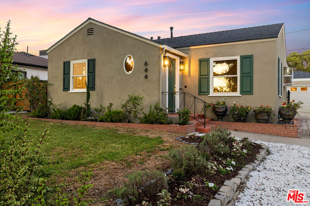 644 N Screenland Drive