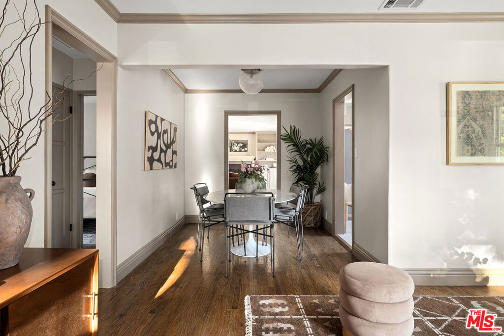 644 N Screenland Drive