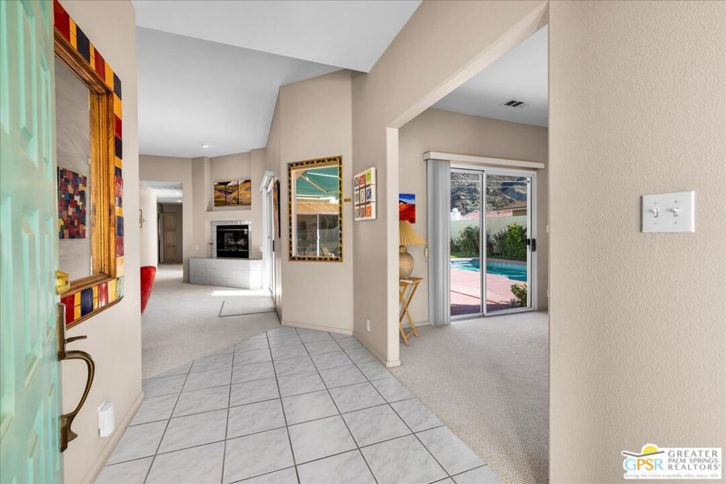 54140 Avenida Martinez