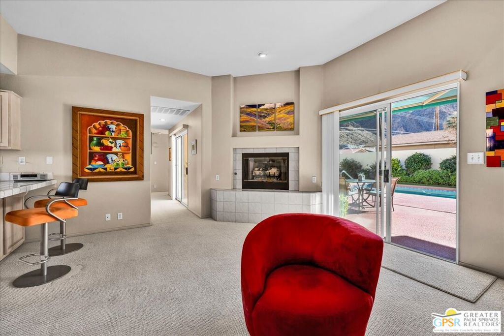 54140 Avenida Martinez