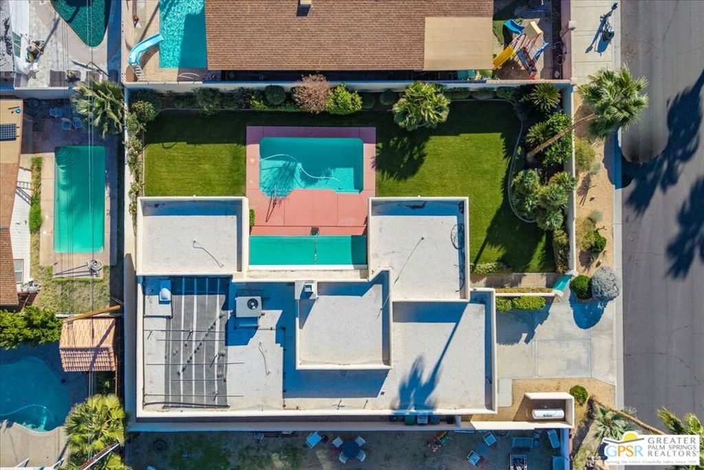 54140 Avenida Martinez