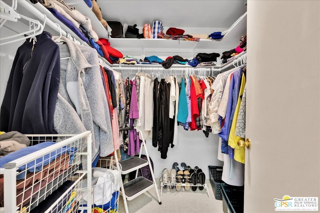 54140 Avenida Martinez