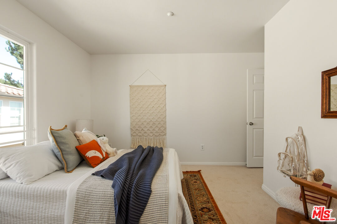 3711 Baldwin St Unit: 1401