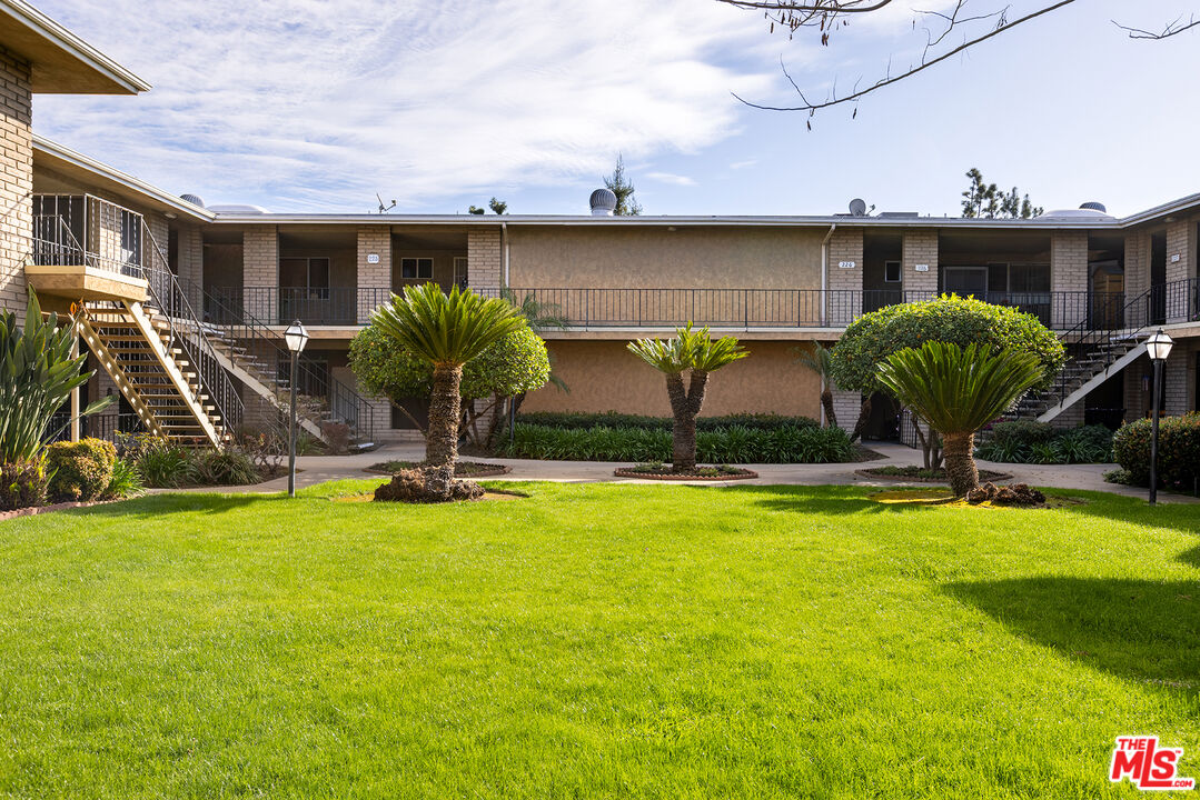 630 W Huntington Dr Unit: 119