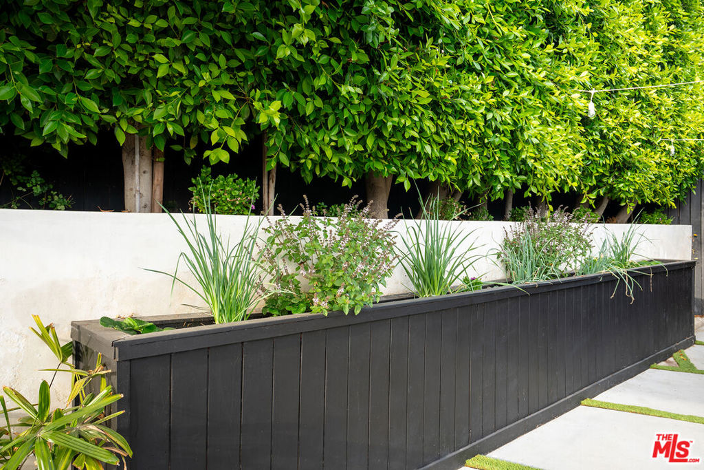 3415 Division Street