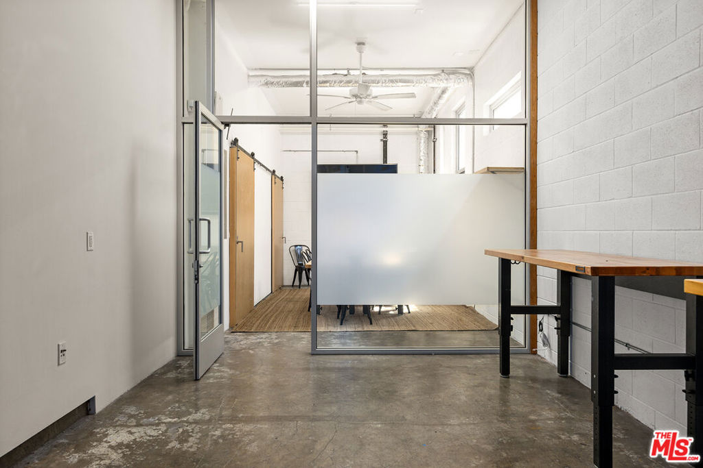 3450 Cahuenga Boulevard 607