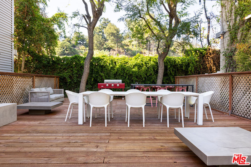 3450 Cahuenga Boulevard 607