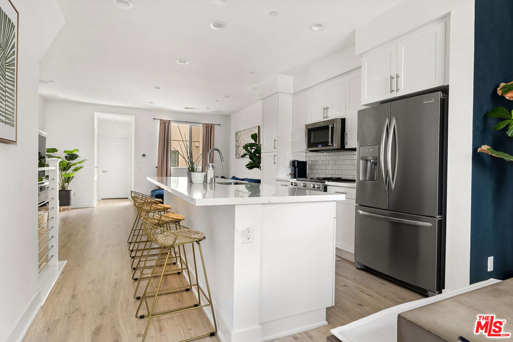 118 S Avenue 50 602