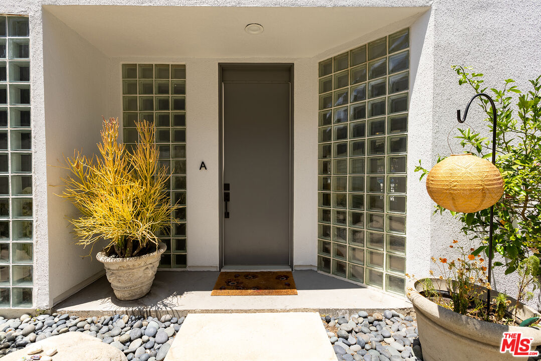 1338 Stanford St Unit: A