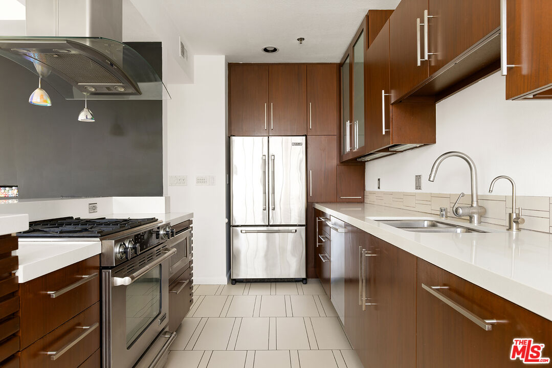 1338 Stanford St Unit: A