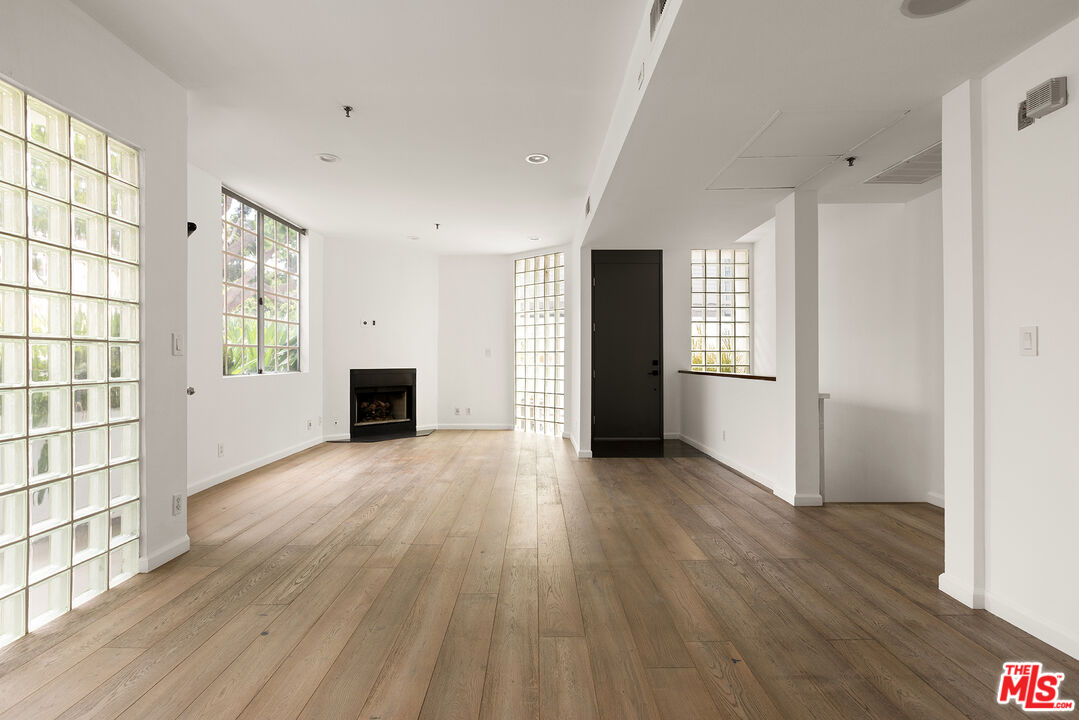 1338 Stanford St Unit: A