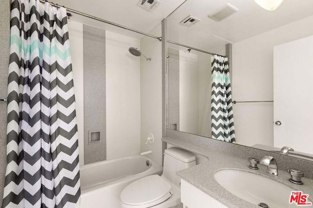 1338 Stanford St Unit: A