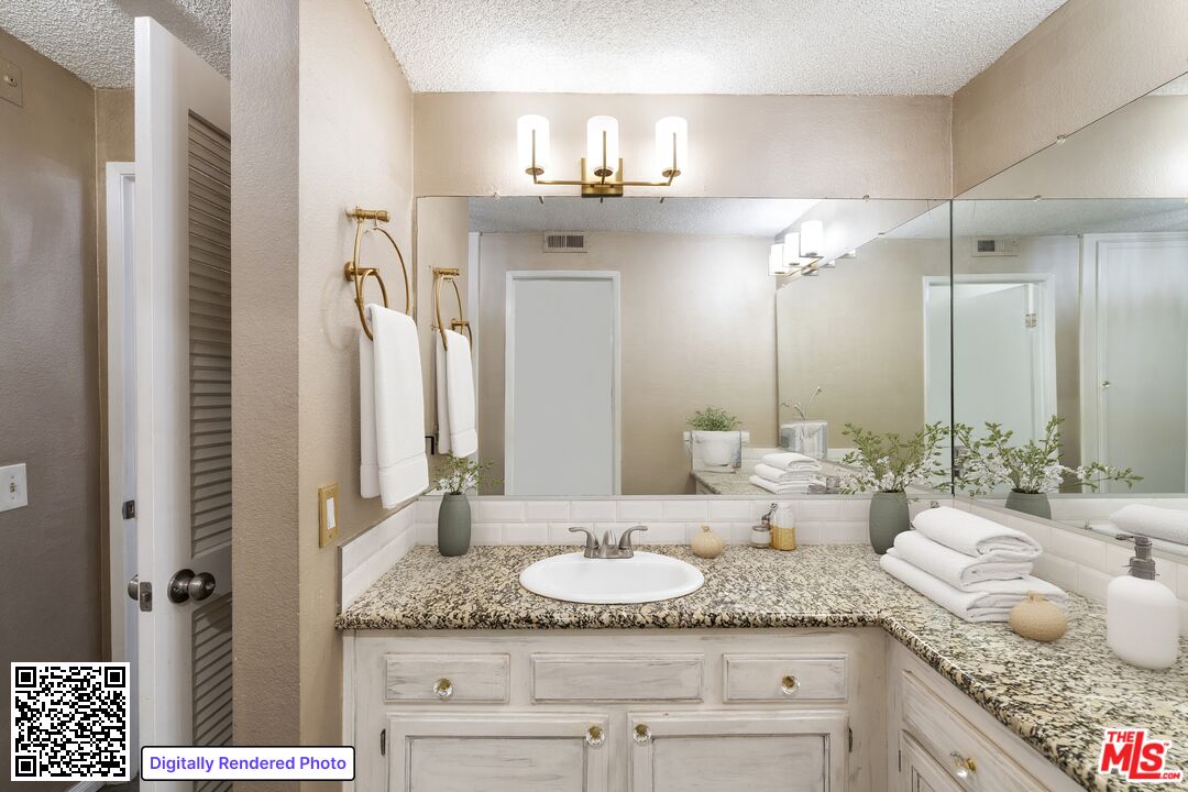 3480 Barham Blvd Unit: 203