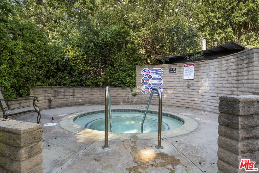 3480 Barham Blvd Unit: 203