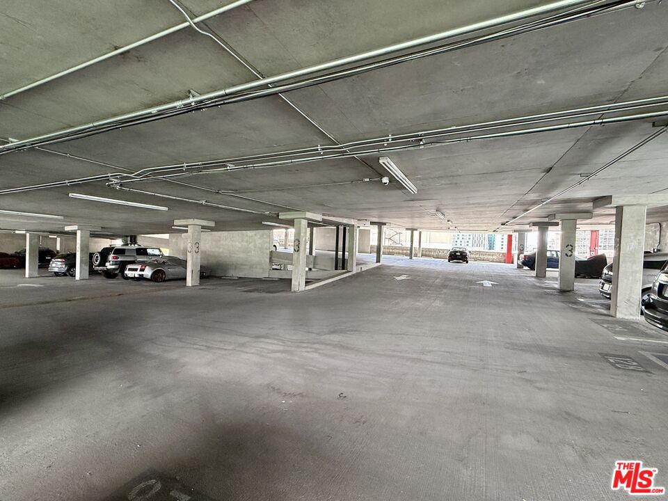 420 S San Pedro St Unit: 327