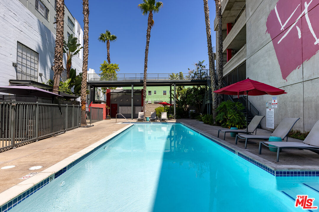 420 S San Pedro St Unit: 327