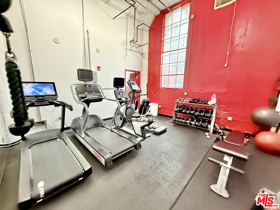 420 S San Pedro St Unit: 327