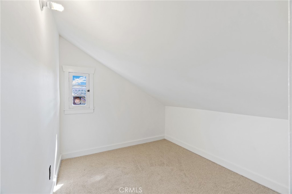 1070 Marengo Avenue N