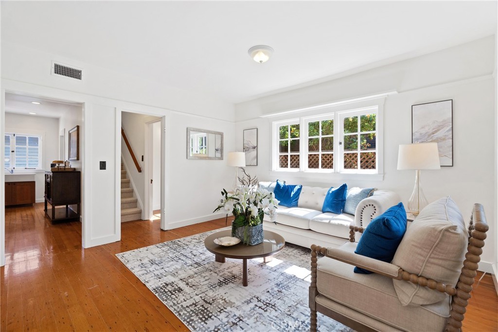 1070 Marengo Avenue N