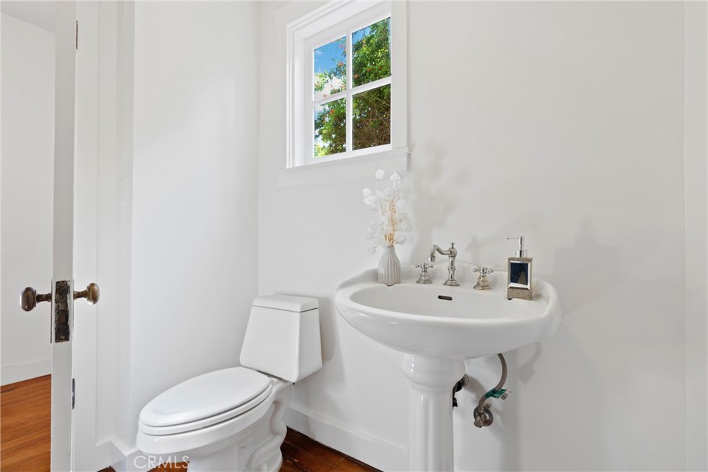 1070 Marengo Avenue N